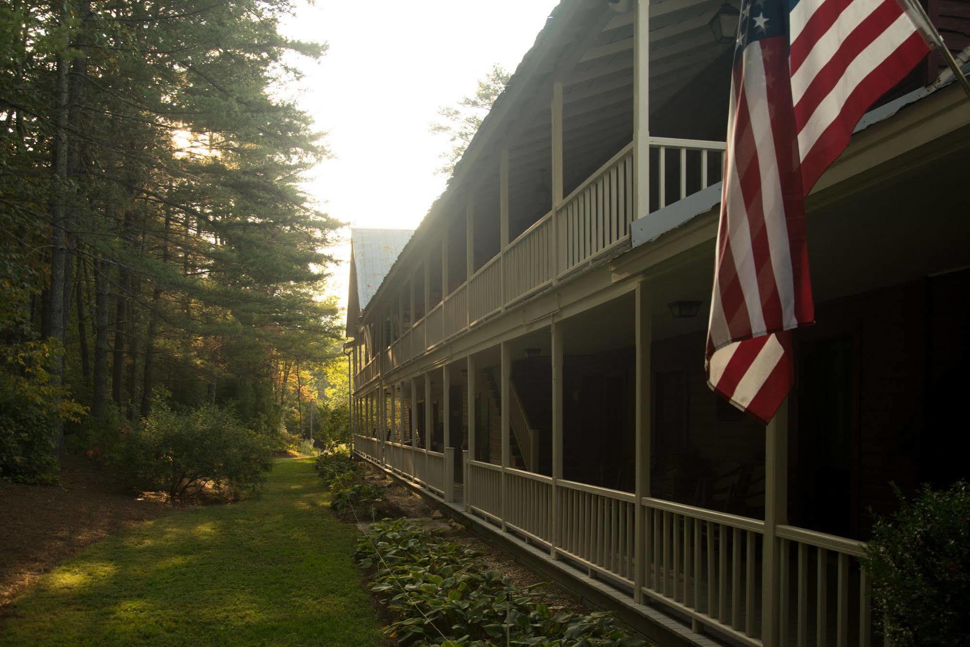Glen-Ella Springs Hotel & Restaurant Clarkesville Eksteriør billede